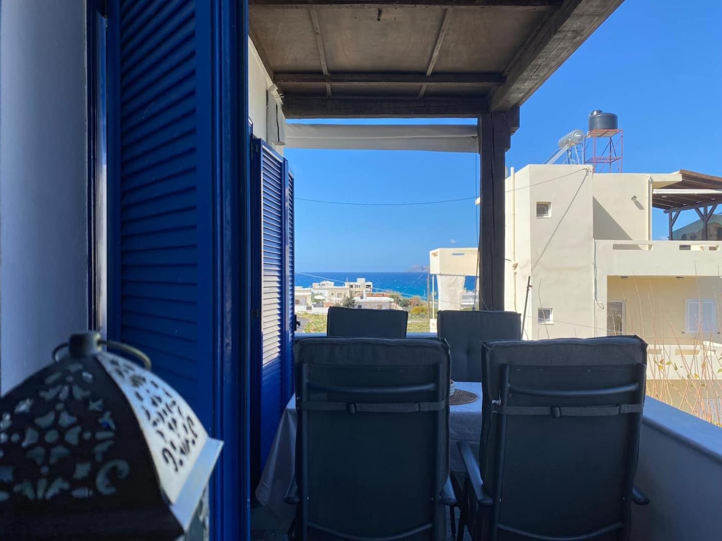 Nikita'S Apartment, With Seaview Каламаки Екстериор снимка