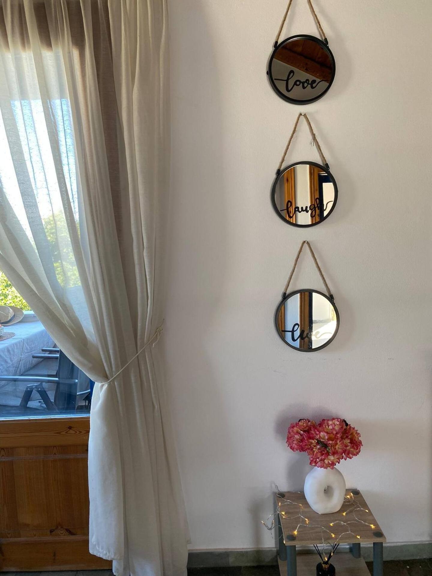 Nikita'S Apartment, With Seaview Каламаки Екстериор снимка