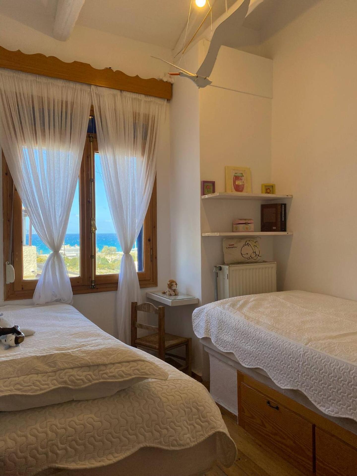 Nikita'S Apartment, With Seaview Каламаки Екстериор снимка